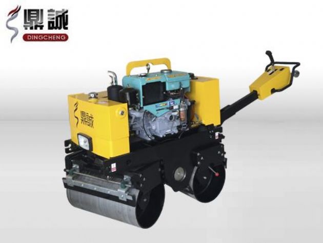 點(diǎn)擊查看詳細(xì)信息<br>標(biāo)題：DC-840-I全液壓手扶雙鋼輪壓路機(jī) 閱讀次數(shù)：15519