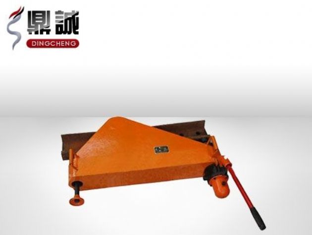 點(diǎn)擊查看詳細(xì)信息<br>標(biāo)題：垂直液壓彎軌機(jī) 閱讀次數(shù)：4938