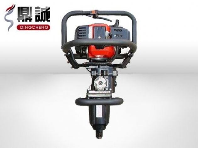 點擊查看詳細信息<br>標題：便攜式內燃扳手 閱讀次數(shù)：4887